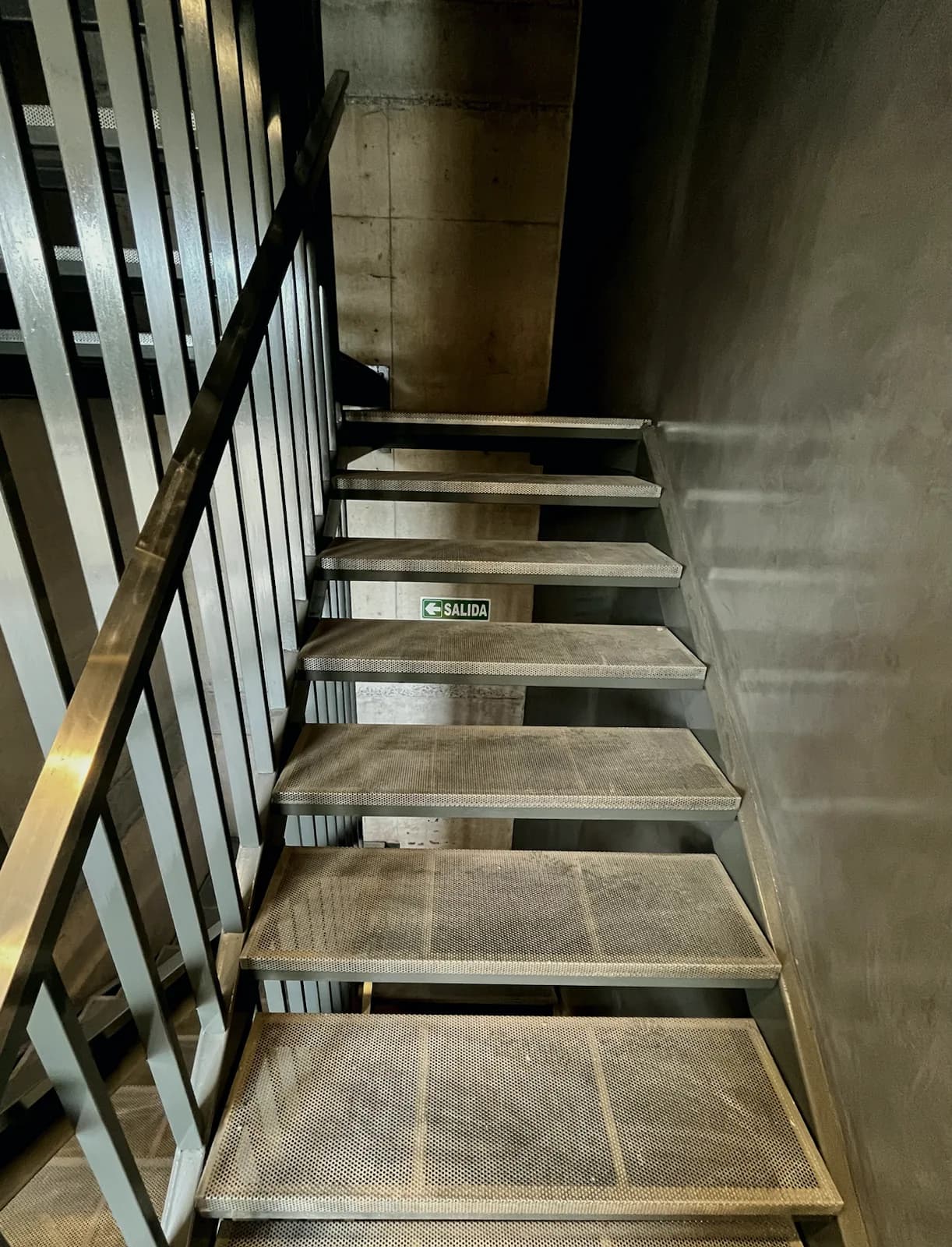 Trabajo de escaleras realizado por Aluminica
